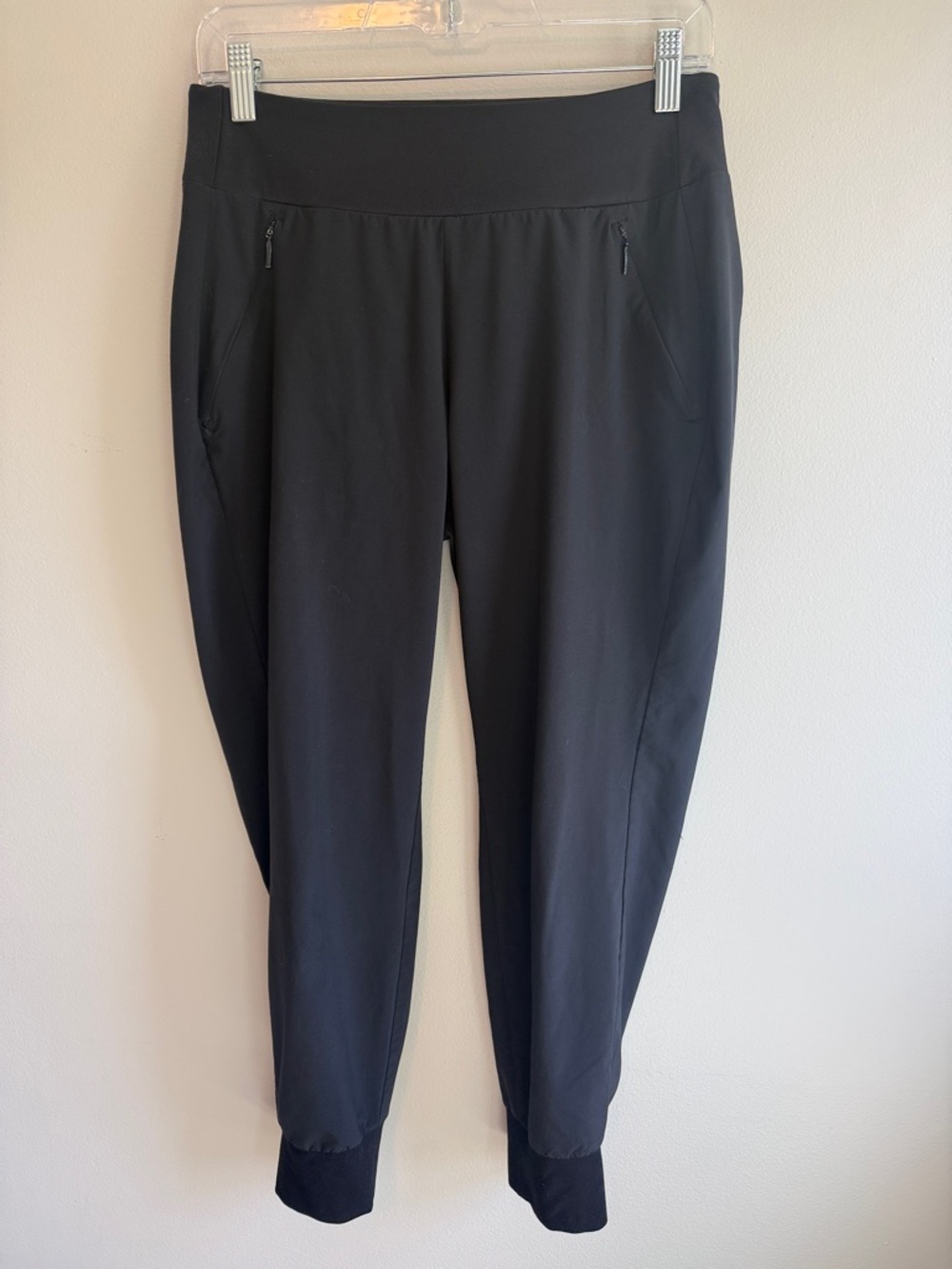 Athleta Black Soho Joggers, 6P